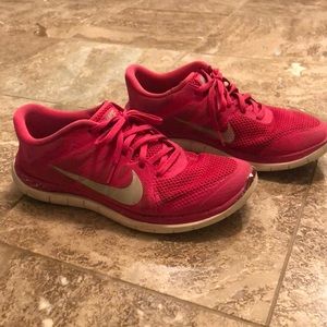 Women’s Nike Free Runs 4.0